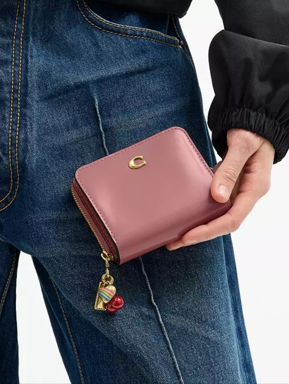 Coach Essential Billfold Wallet With Charms (peony pink) - Picture 8 of 11
